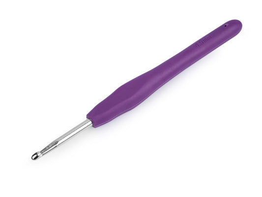 4,5 mm-es szilikon nyelű horgolótű ergonomikus markolattal